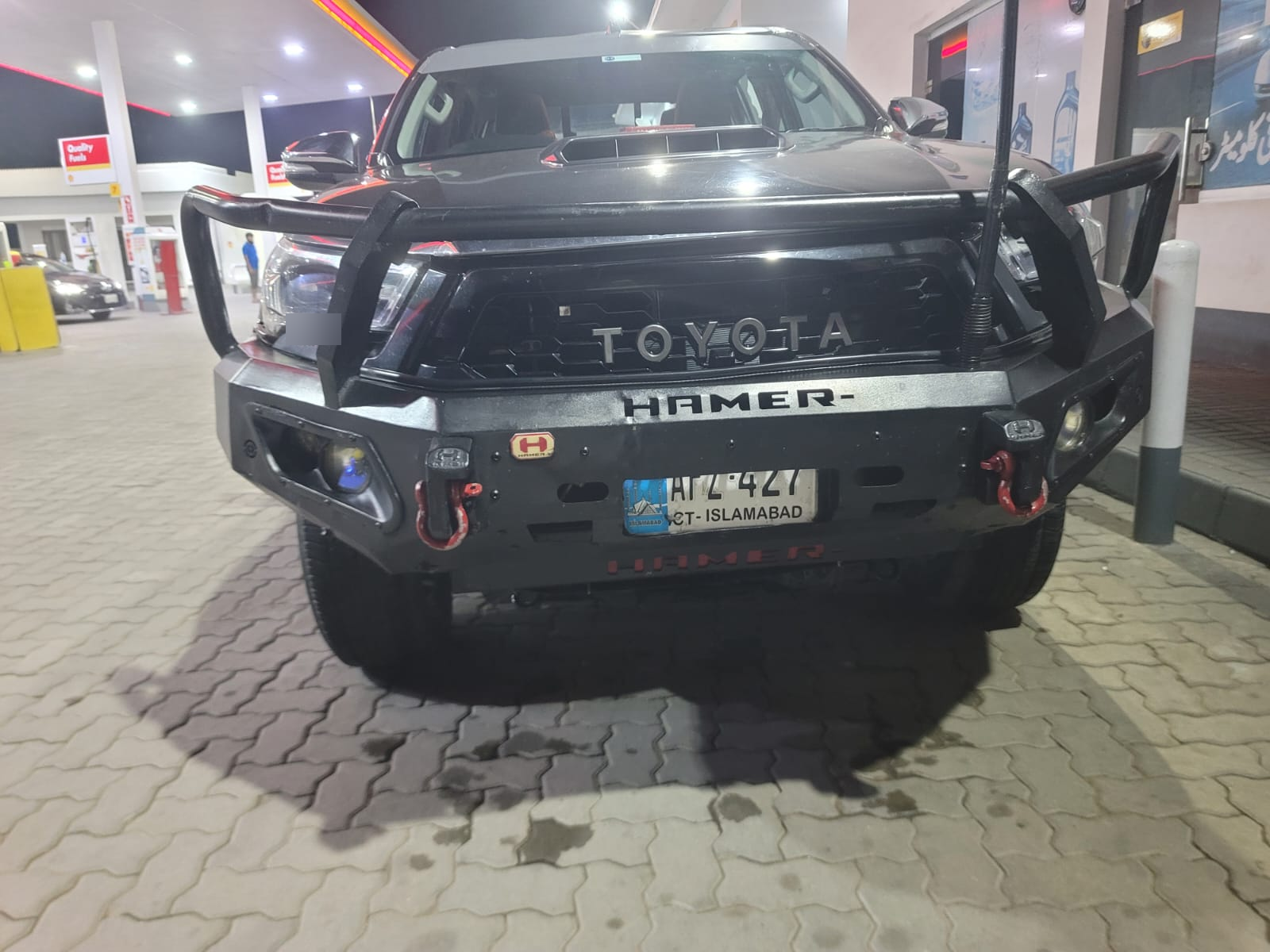 Toyota Hilux Revo Armoured Escort (Black) - view 2