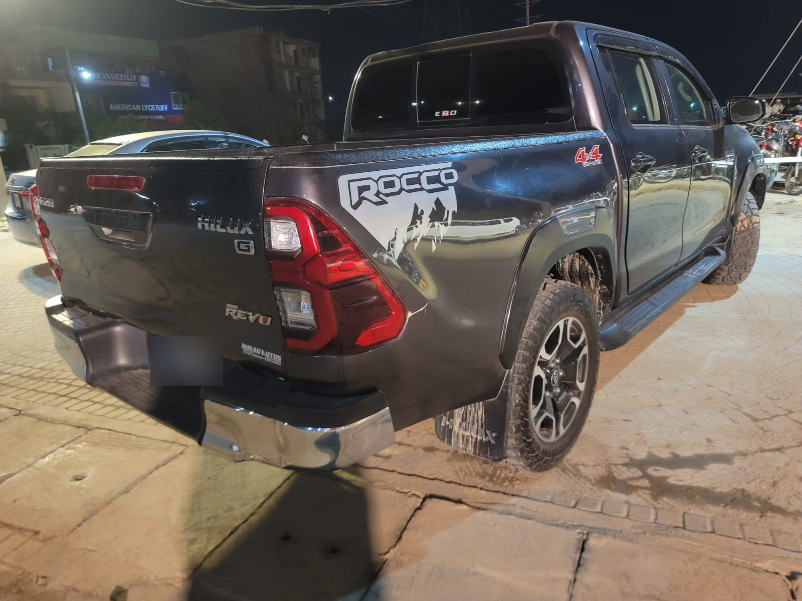 Toyota Hilux Revo Rocco (Grey) - view 3